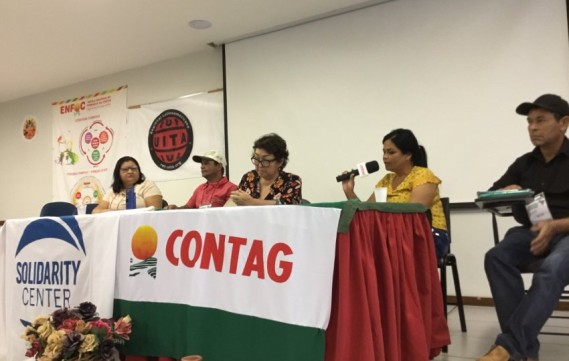 Famílias de assentamentos rurais de Pernambuco denunciam conflitos durante Seminário