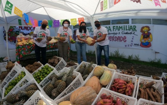 Campanha solidária da Fetape e STRs doa cerca de 3 toneladas de alimentos para famílias da RMR