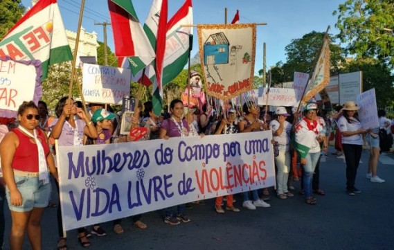 Ato do 8M no Recife uniu mulheres de vários movimentos contra a violência do estado racista, patriarcal e capitalista
