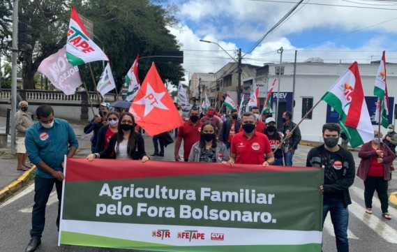 Ato Fora Bolsonaro ocupa as ruas de Garanhuns na luta pela vida, por direitos e contra as violências