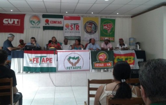 Campanha Salarial: Empresários da Hortifruticultura propõem retirada de direitos dos/as trabalhadores/as e MSTTR suspende negociações